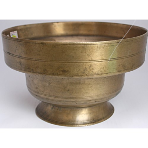 MEDITATION - Therapeutic, Healing, Stand, 2 steps stand (very speical & unique shaped) Superior Real Antique Singing bowl - Medium Size